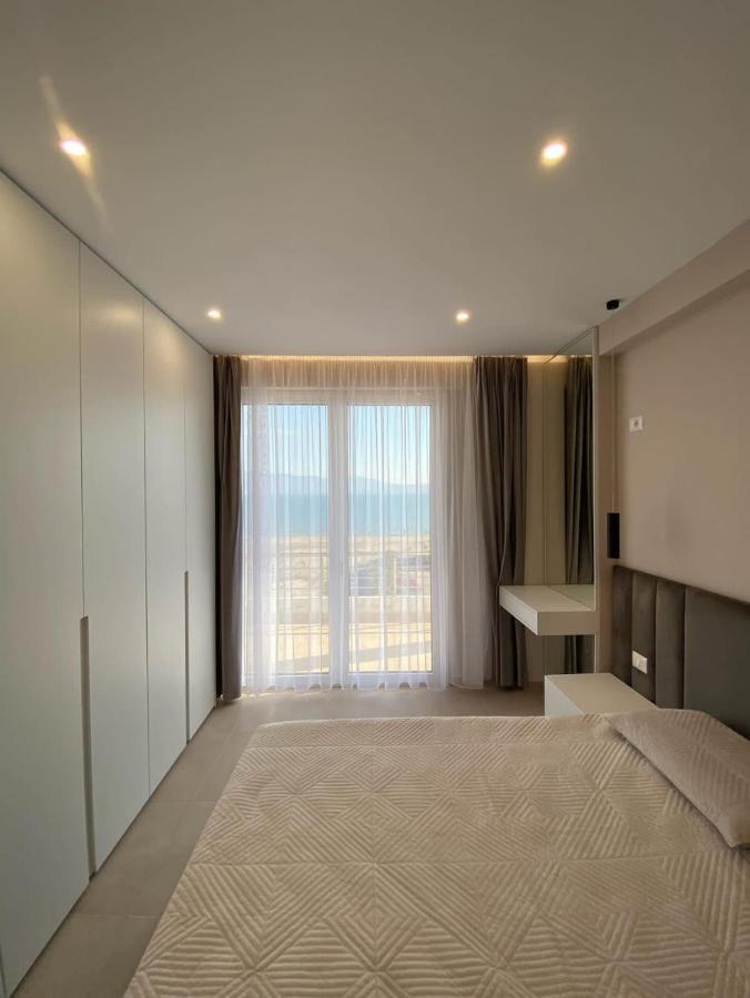 Sea View Apartment Luxury Vlore Ngoại thất bức ảnh