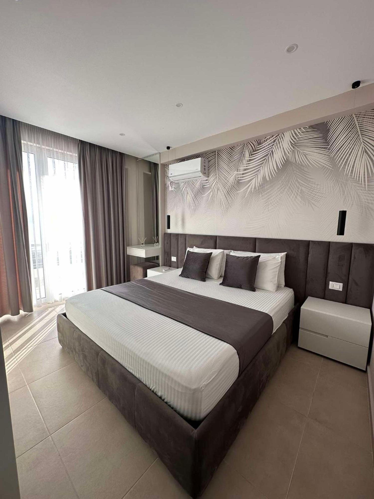 Sea View Apartment Luxury Vlore Ngoại thất bức ảnh
