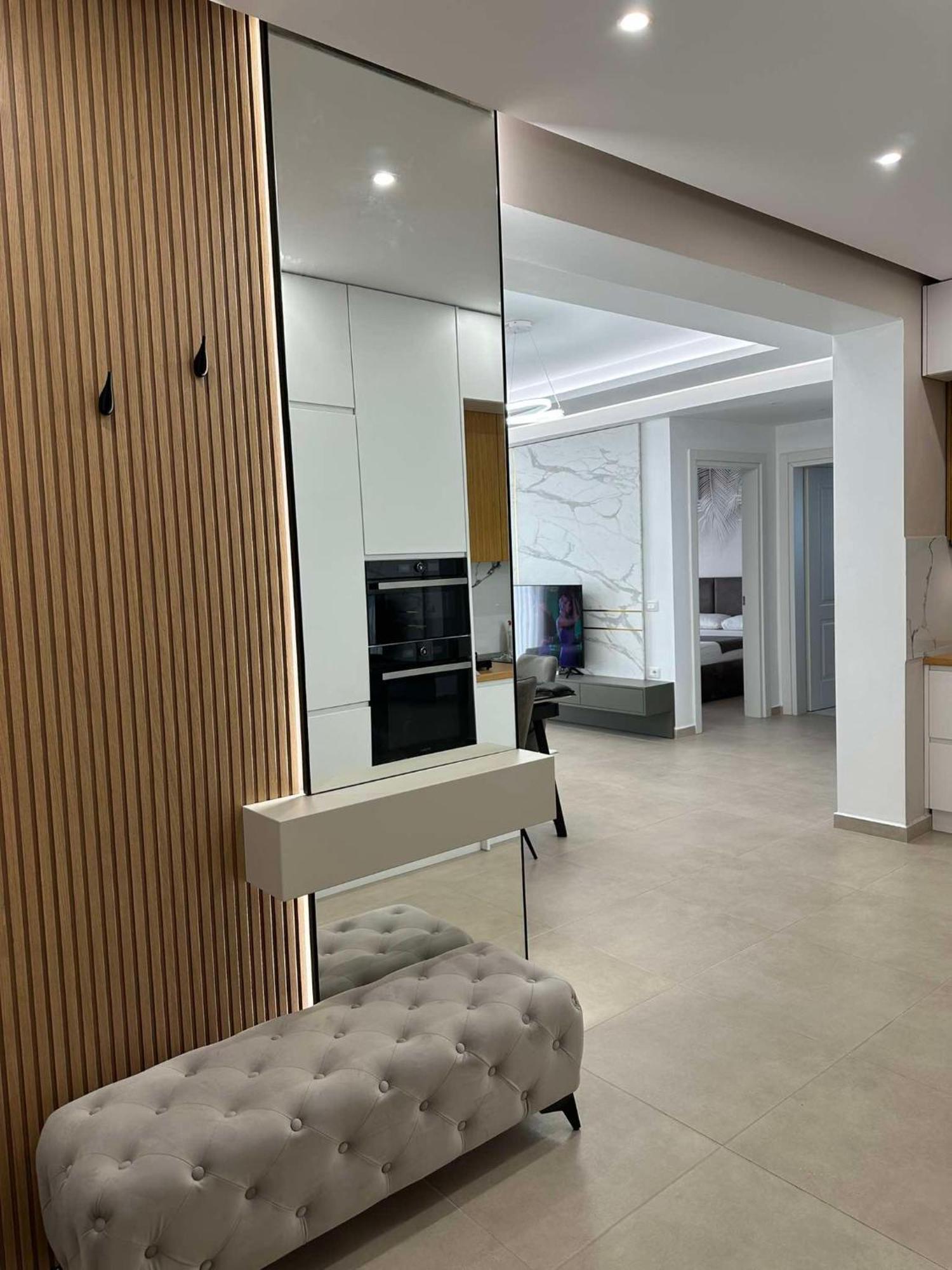 Sea View Apartment Luxury Vlore Ngoại thất bức ảnh